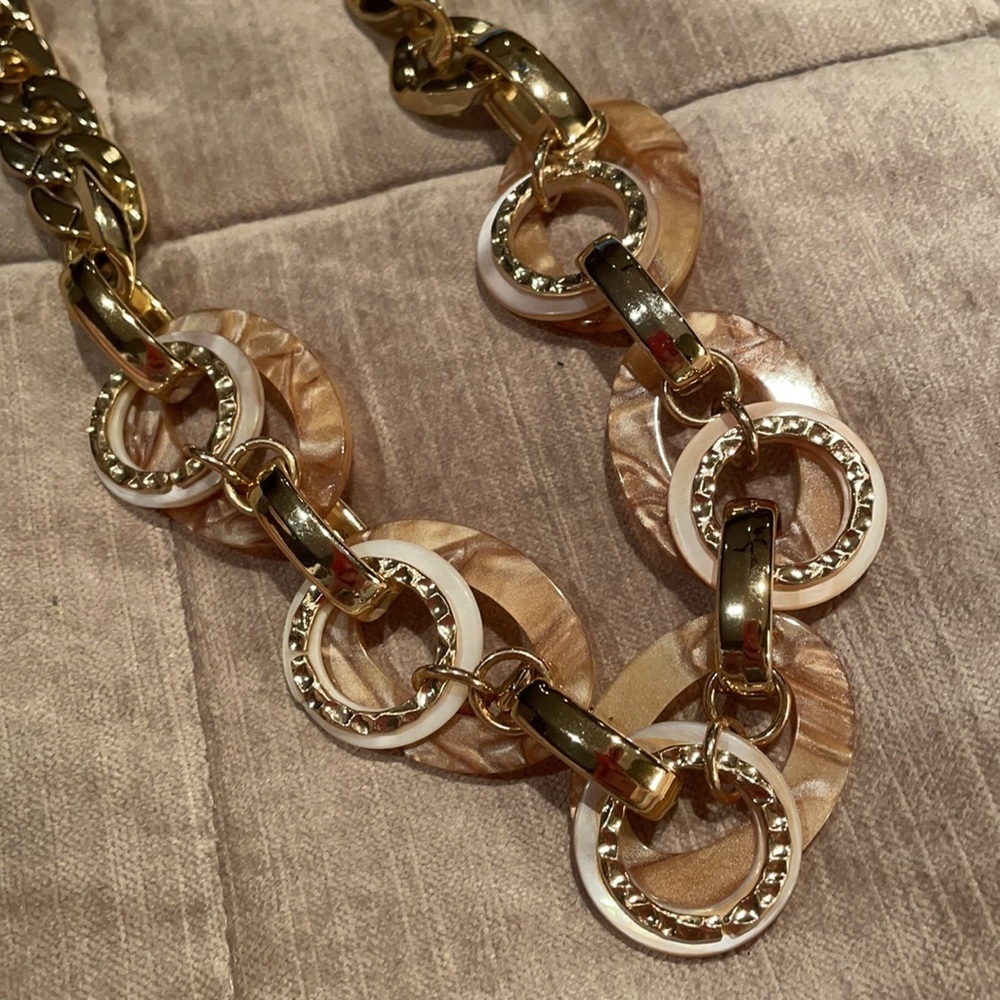 Neutral Colors Chain Link Necklace 18-20”